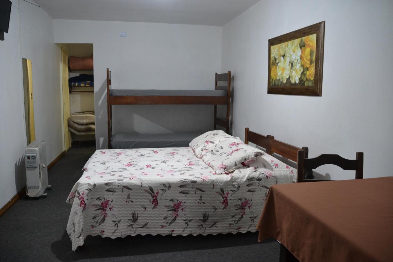 Hotel Pousada Dos Pinheiros 카넬라 외부 사진